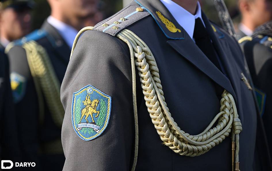 Мудофаа вазирлиги офицерлари устамаси икки баравар оширилади